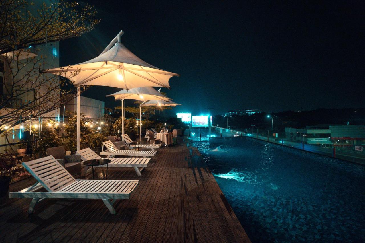 Grandia Hotel Bandung Exterior foto
