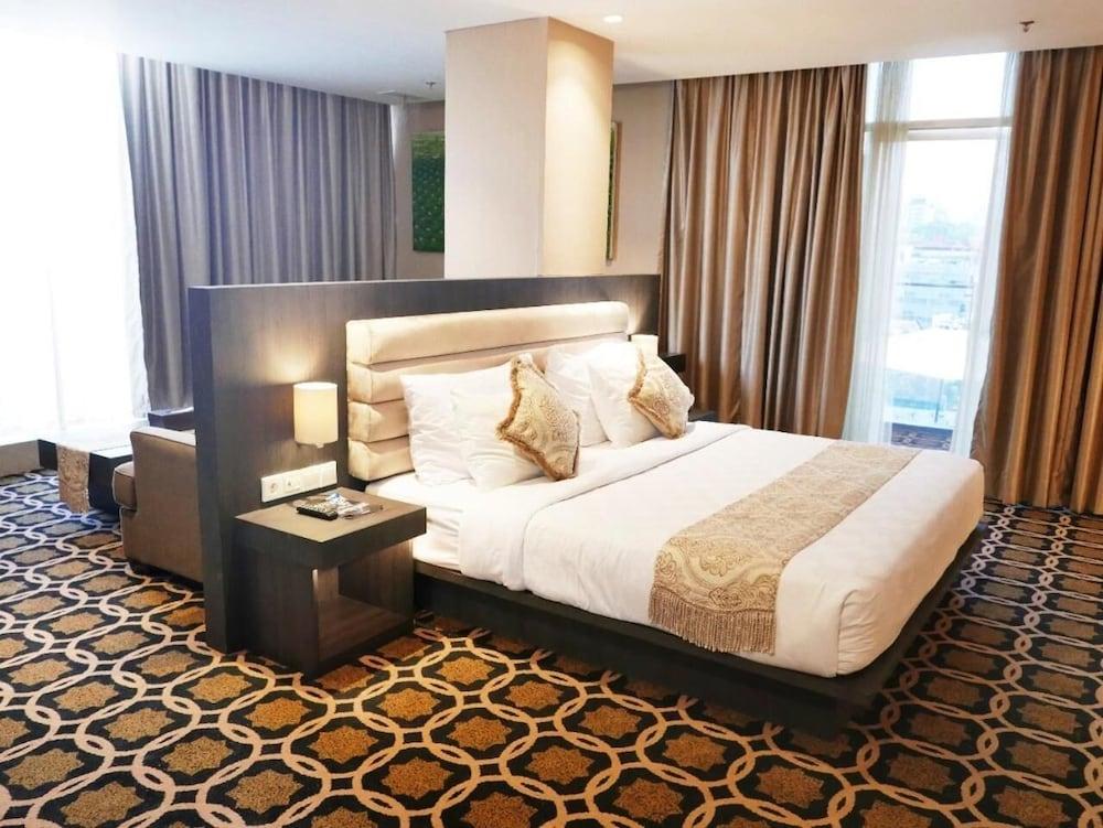 Grandia Hotel Bandung Exterior foto